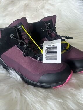 Kids Everest Hiker Boots in Plum and Black